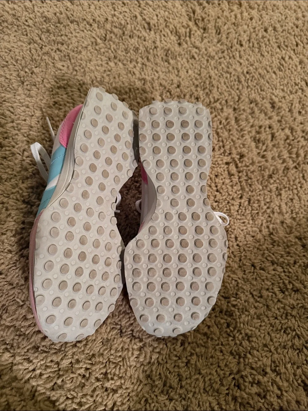 EUC Girls Sz. 3 New Balance 327 Shoes